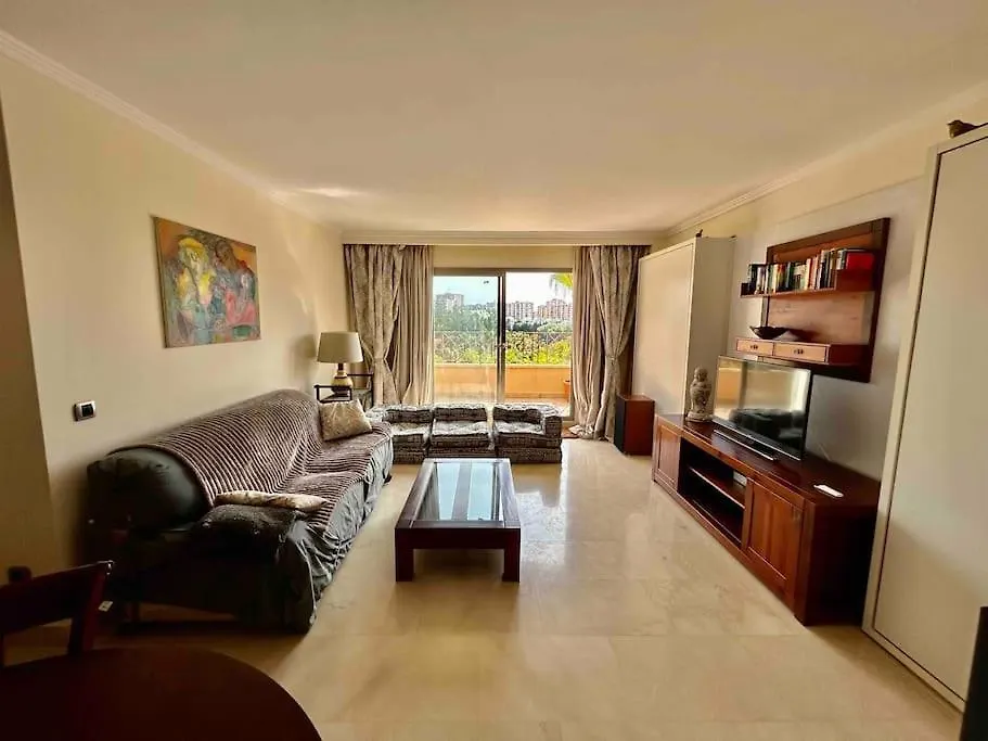 Family Friendly 2 Bedroom And 2 Bathroom Apartment Near The Beach Benalmádena Hiszpania