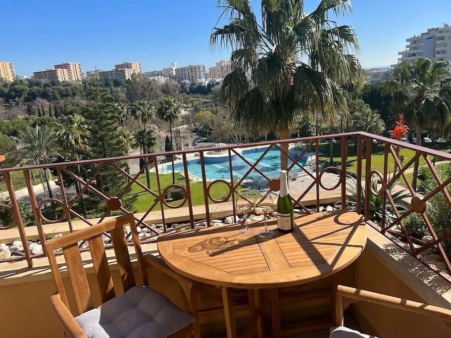 Family Friendly 2 Bedroom And 2 Bathroom Apartment Near The Beach Benalmádena