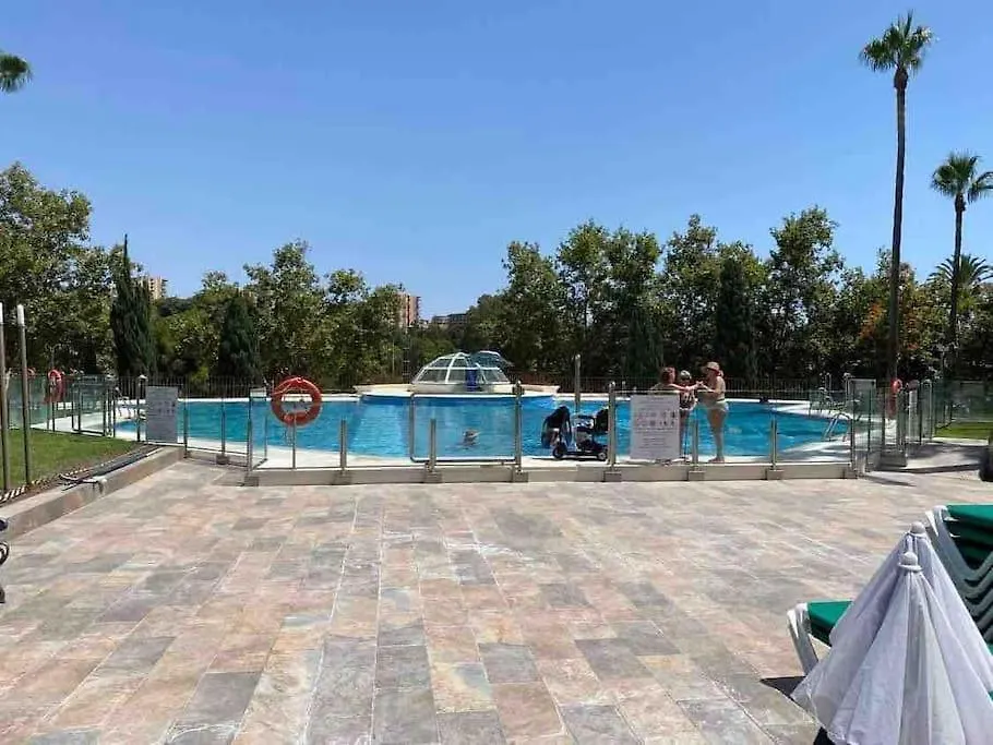 Family Friendly 2 Bedroom And 2 Bathroom Apartment Near The Beach Benalmádena